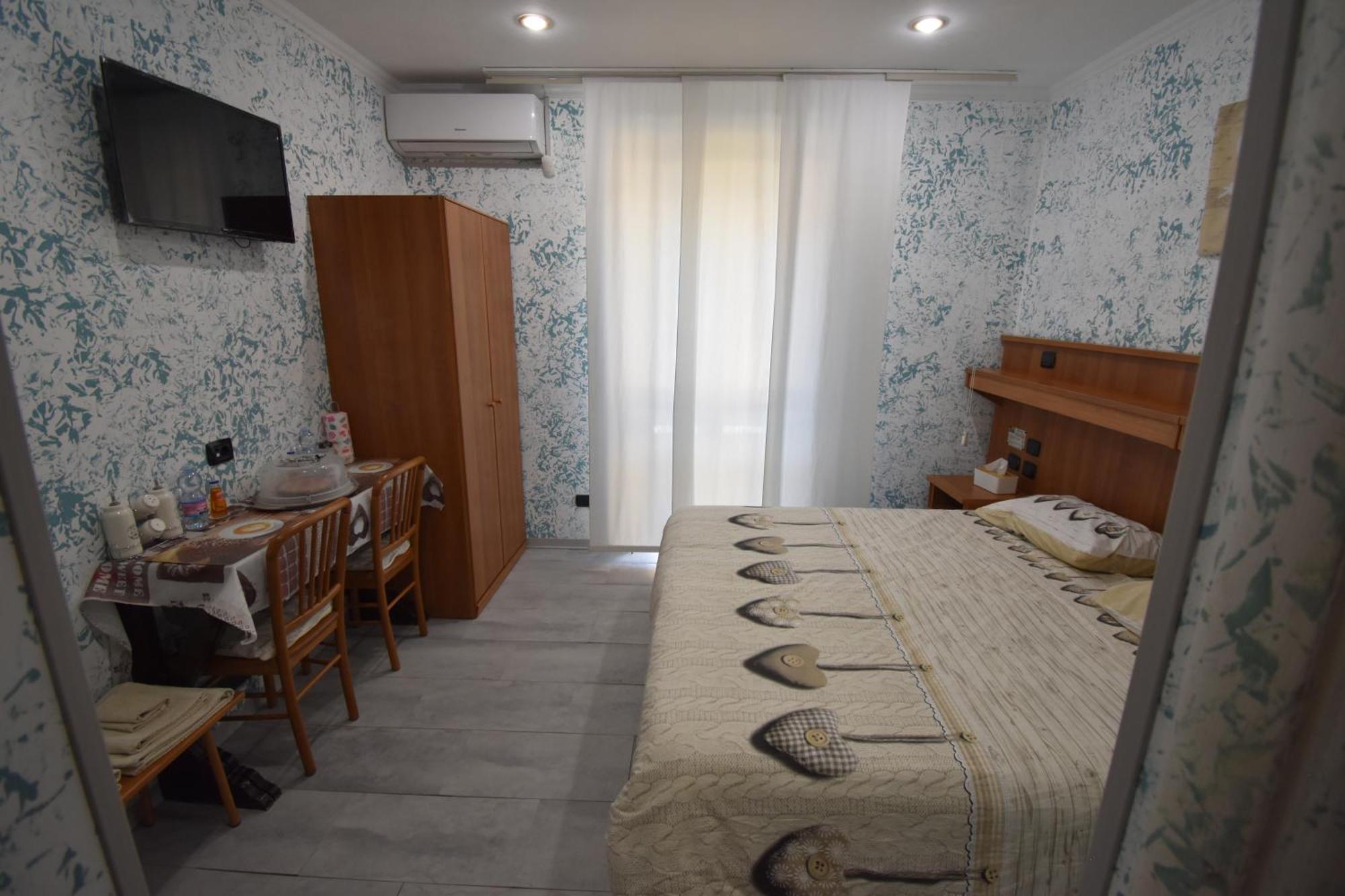 Vichyenichy Hotel Morena Cameră foto